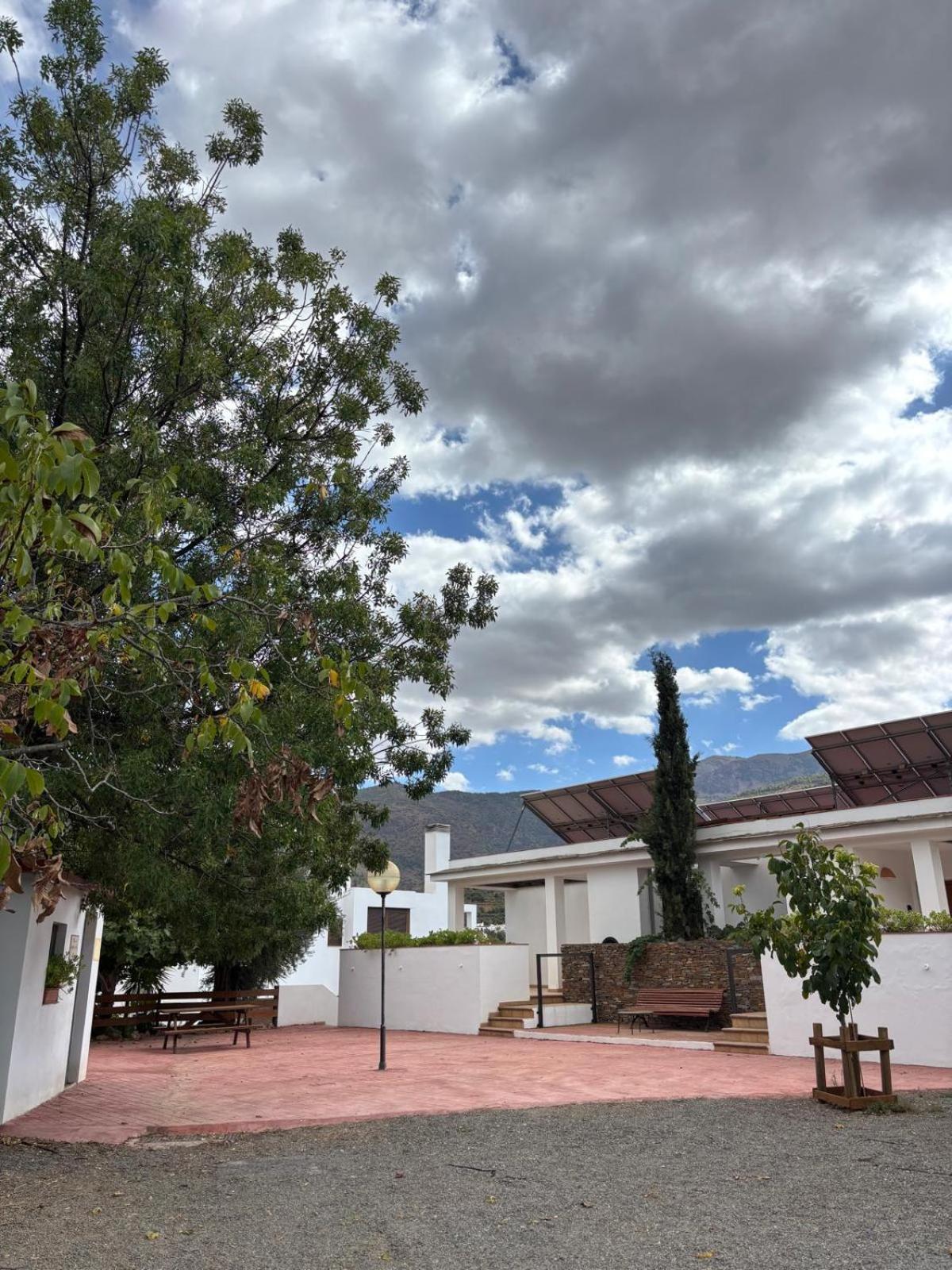 El Domingo En El Valle Fondon Exterior photo